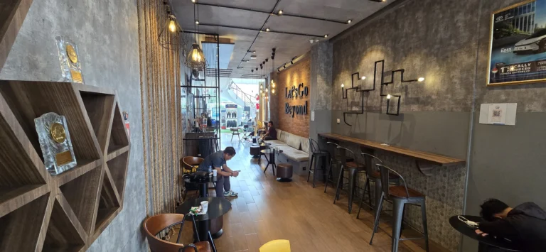 Ruang Tunggu Showroom Pasar Minggu