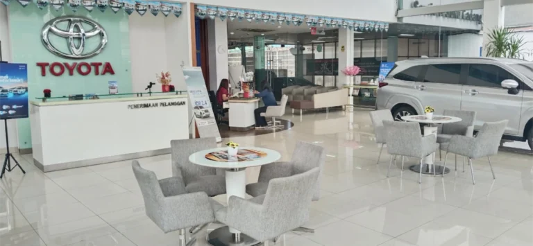 Showroom Jatiwaringin